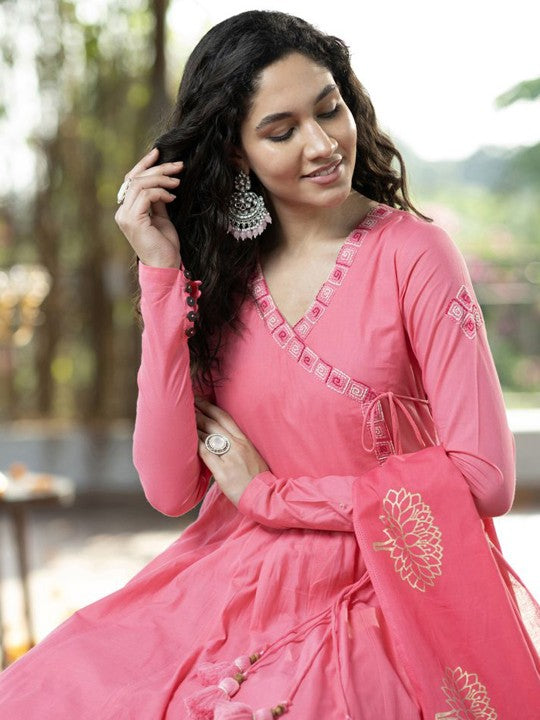 DIVASTRI Women Floral Printed Regular Pure Cotton Kurta with Palazzos & Dupatta
