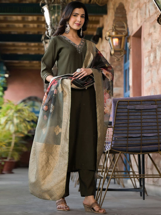 Floral Regular Beads and Stones Pure Silk Kurta with Trousers & Dupatta