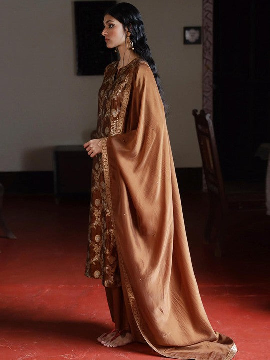 Ganga Women Regular Raw Silk Kurta