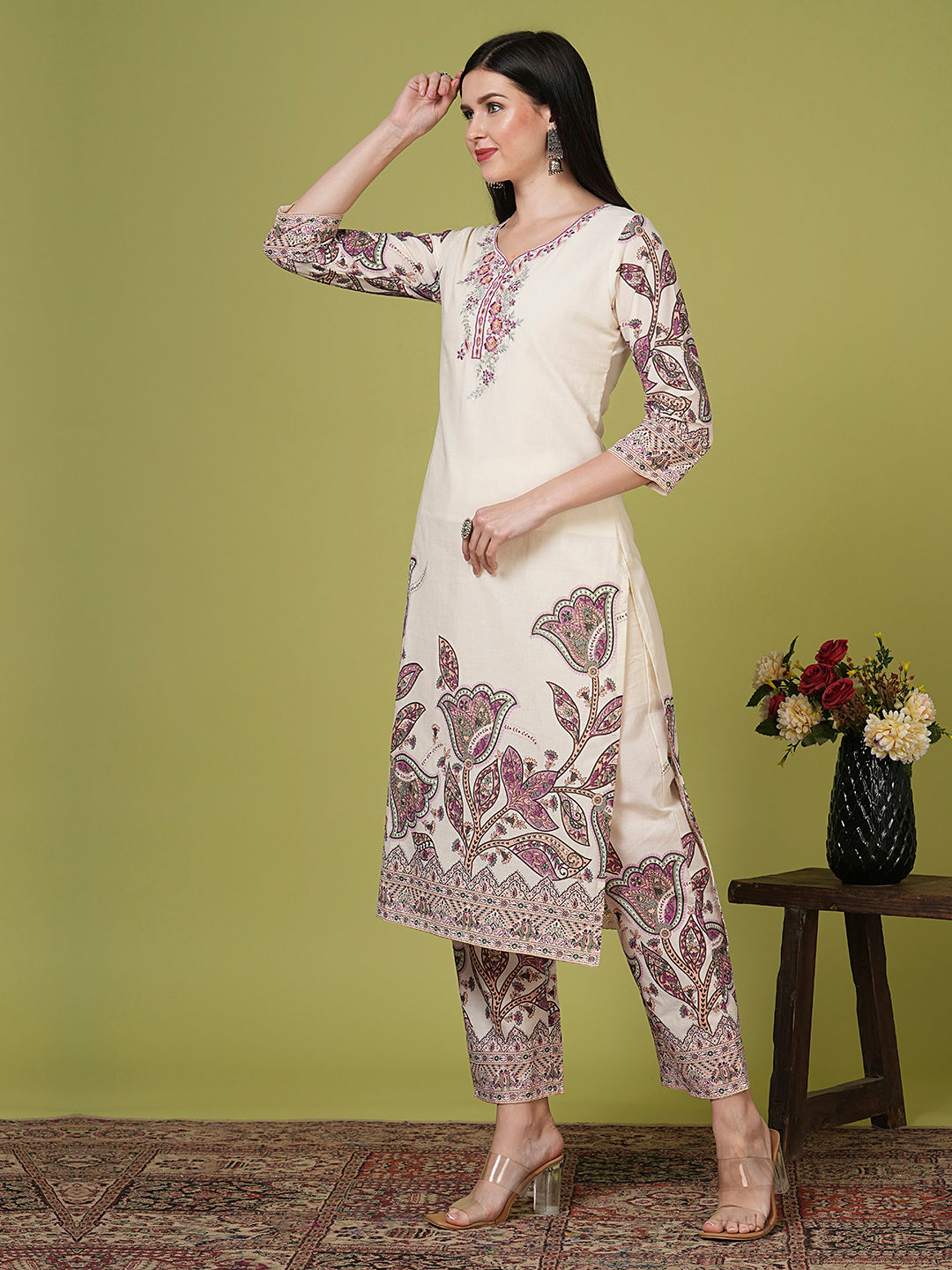 Women Off White Floral Co-ord (Set of 2)