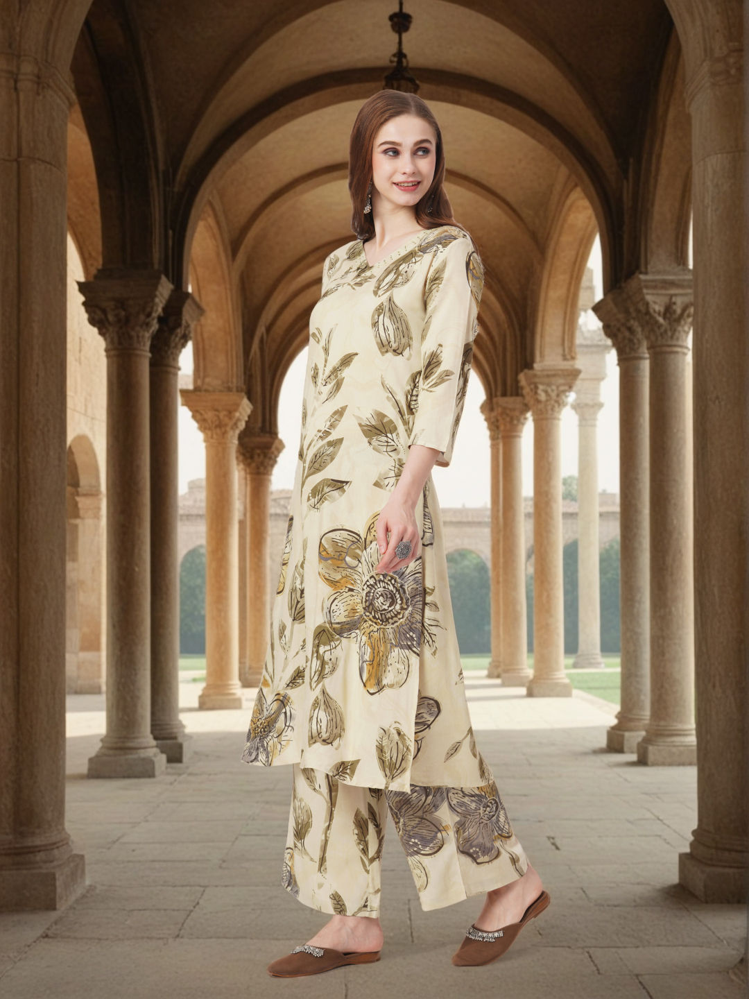 Women Cream Floral Co-ord (Set of 2)