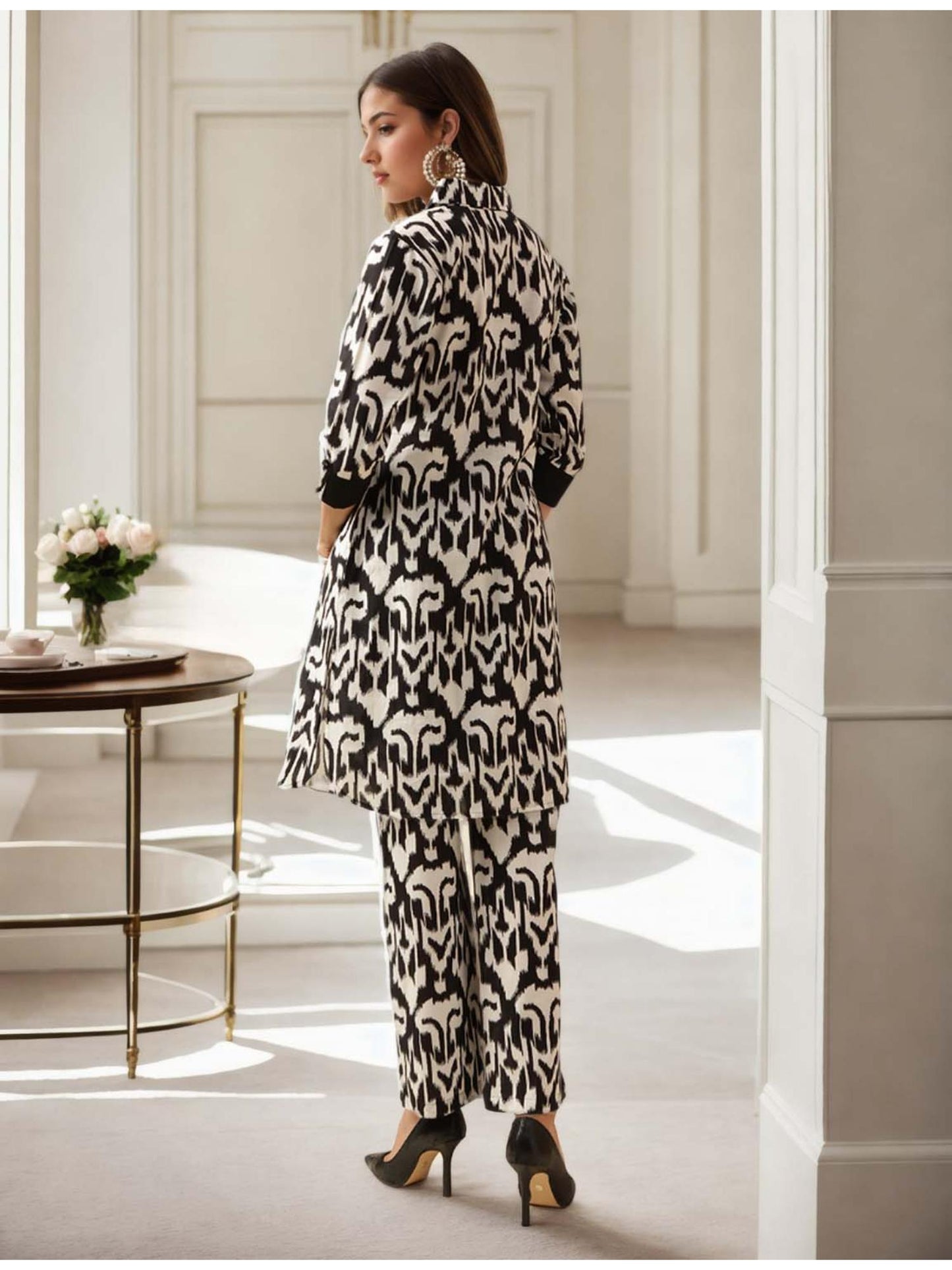 Cotton Ikat Printed Black and White Co-Ord (Set of 2)