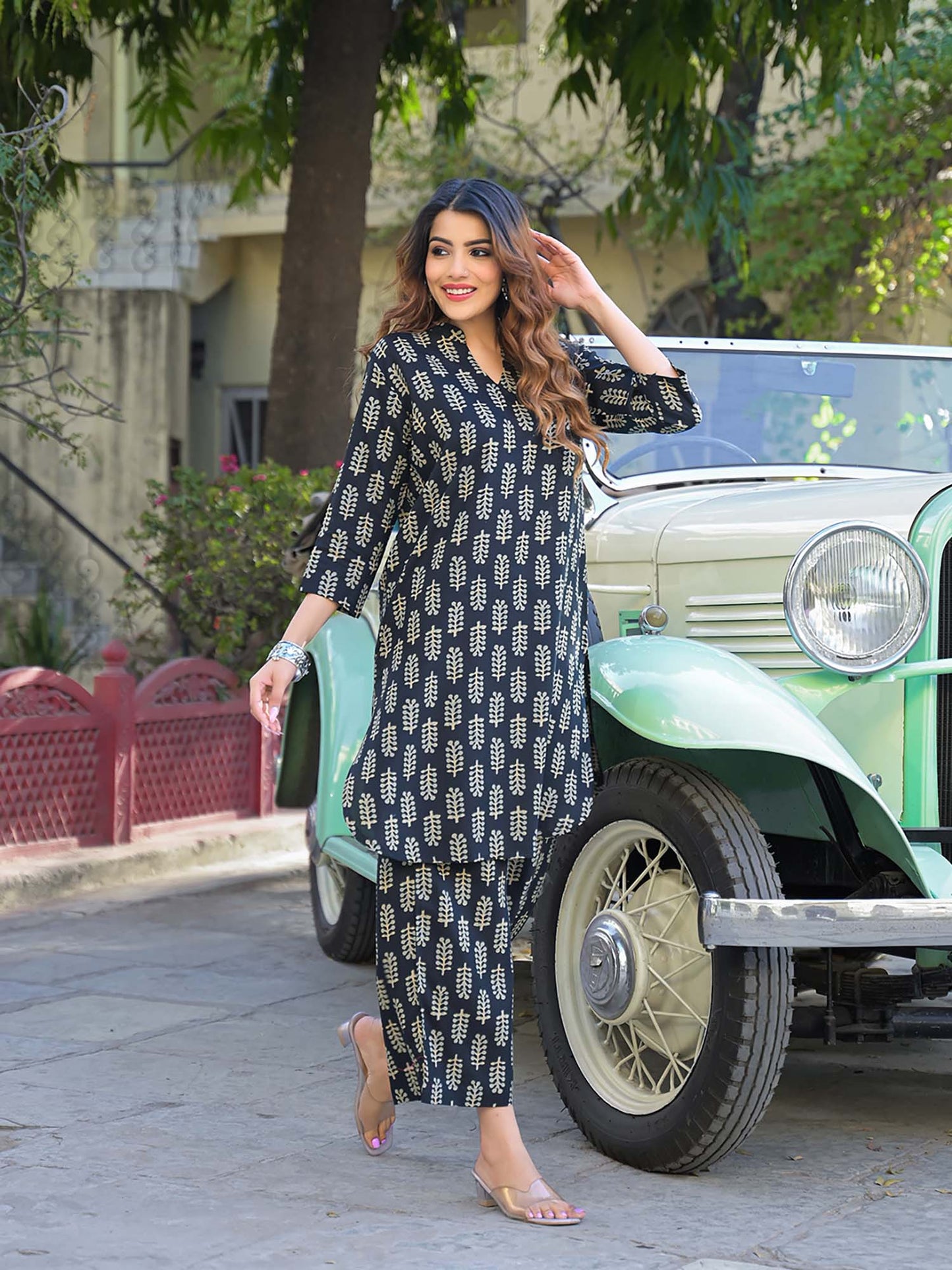 Black Ethnic Printed Cotton Fabric Co-Ord (Set of 2)
