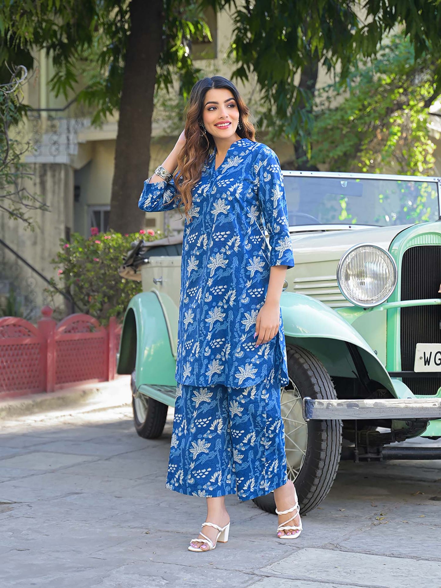 Blue Floral Print Cotton Fabric Co-Ord (Set of 2)
