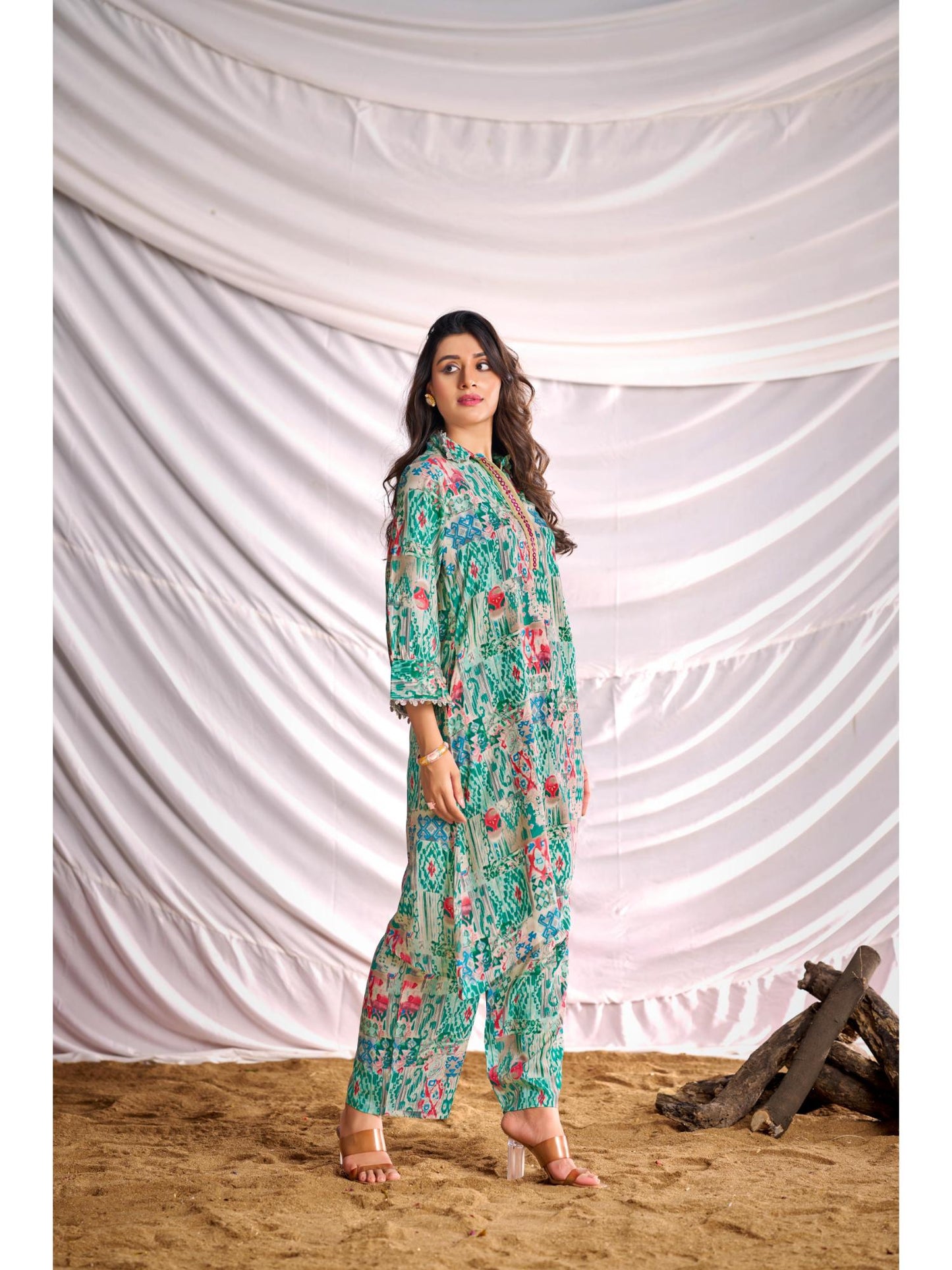 Women Green Printed Mirror Work Co-Ord (Set of 2)
