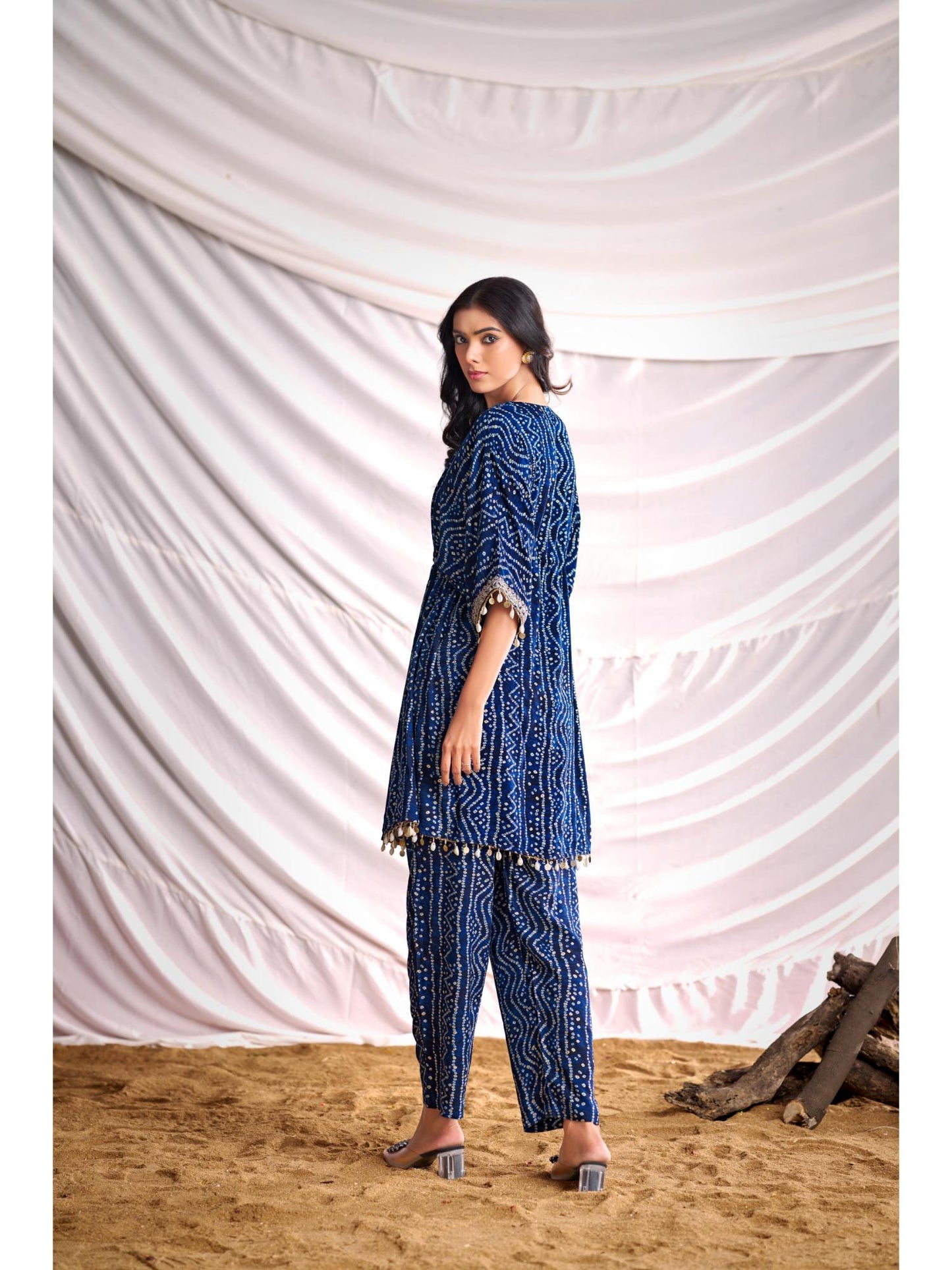 Women Navy Blue Bandhani Printed Co-Ord (Set of 2)