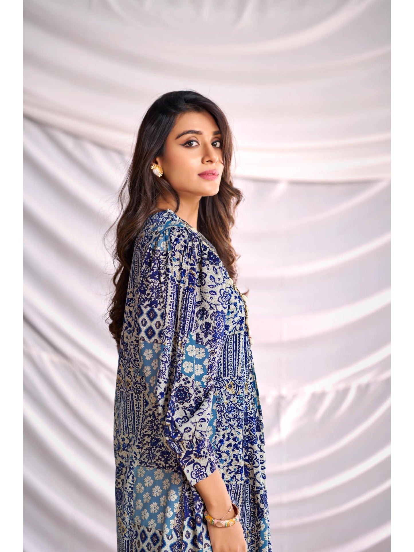 Women Blue Mixed Pattern Digital Printed Co-Ord (Set of 2)