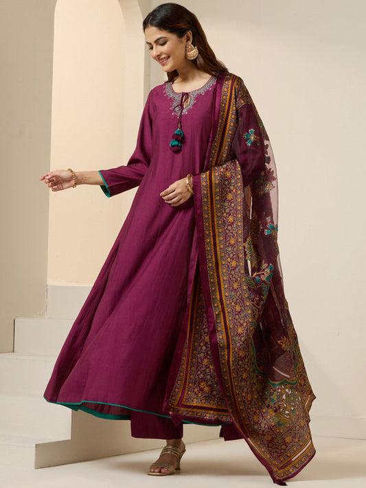Ishin Women Ethnic Motifs Printed Panelled Thread Work Velvet Kurta with Trousers & With Dupatta