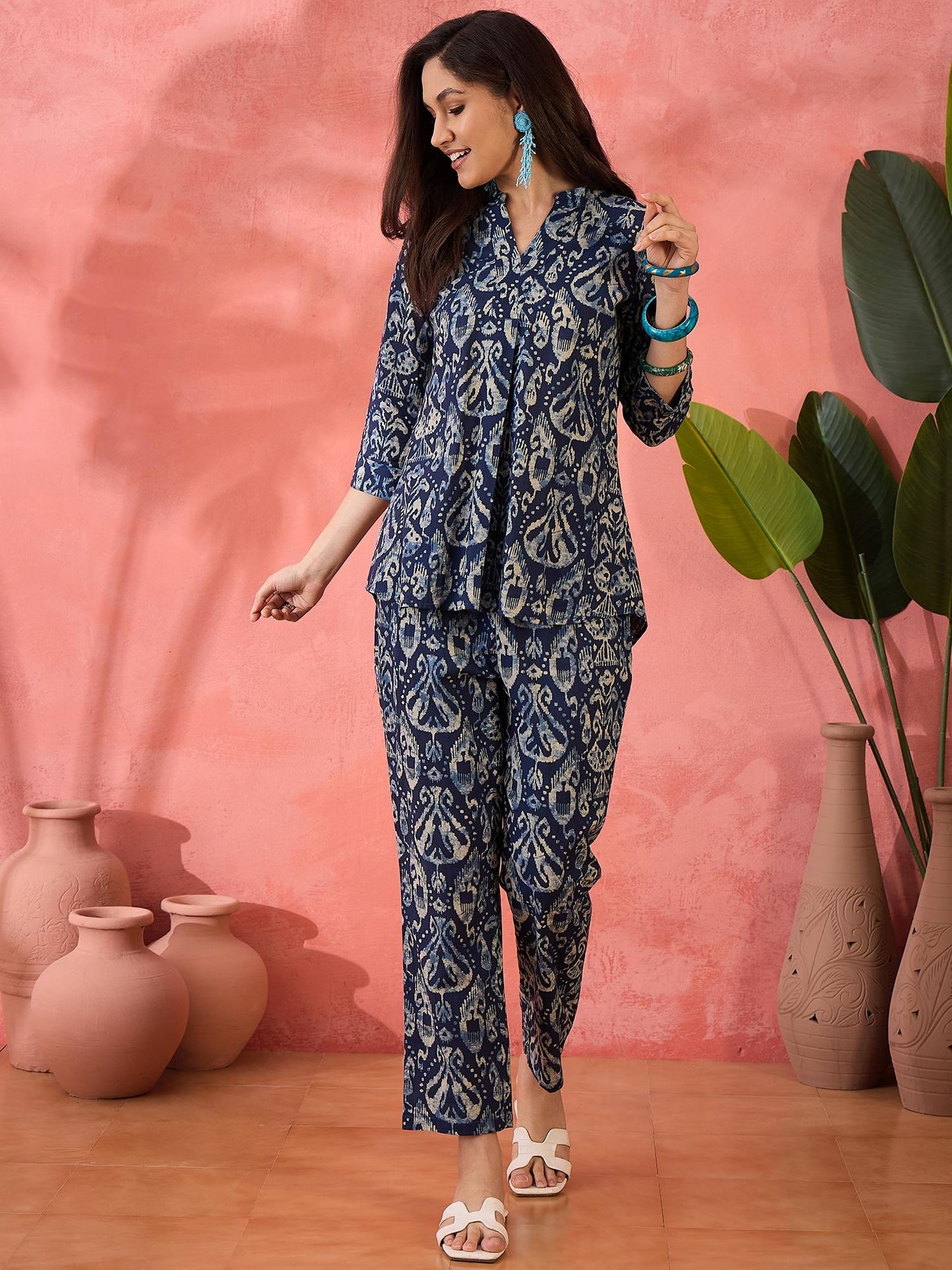 Cotton Ethnic Motifs Ikat Printed Navy Blue Co-Ord (Set of 2)