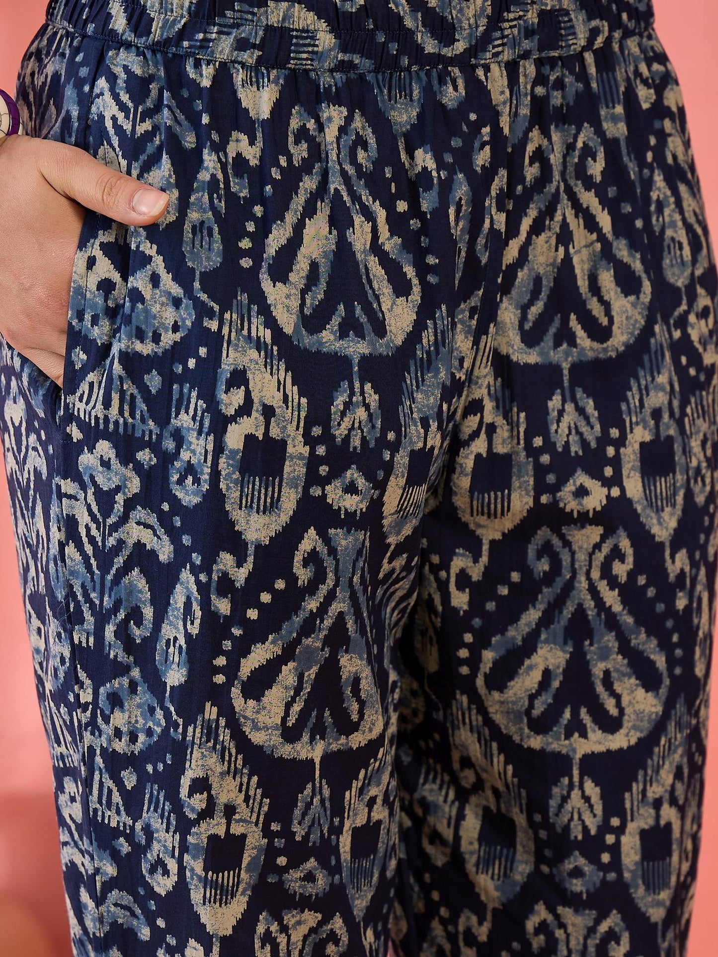Cotton Ethnic Motifs Ikat Printed Navy Blue Co-Ord (Set of 2)
