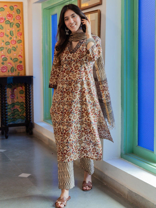 DIMPLE DESIGN STUDIO Floral Printed Regular Straight Kurta with Trousers & Dupatta
