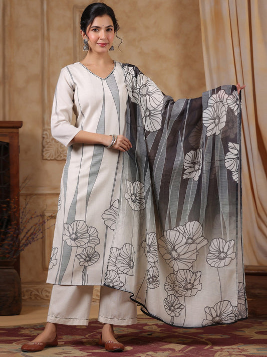 all about you Floral Printed Pure Cotton Straight Kurta with Trousers &  Dupatta