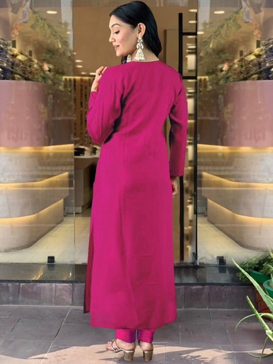 GUNVANTI FAB Women Solid Embroidered Kurta