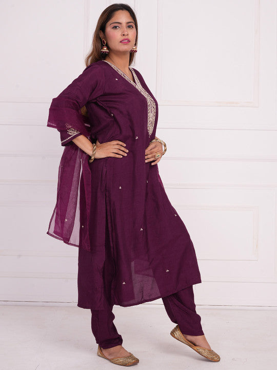WOMENIC Women Ethnic Motif Zari Sequinned Embroidered Silk Kurta Pant And Dupatta