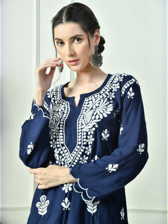 Syrish Women Ethnic Motifs Embroidered Cotton Kurta with Palazzos