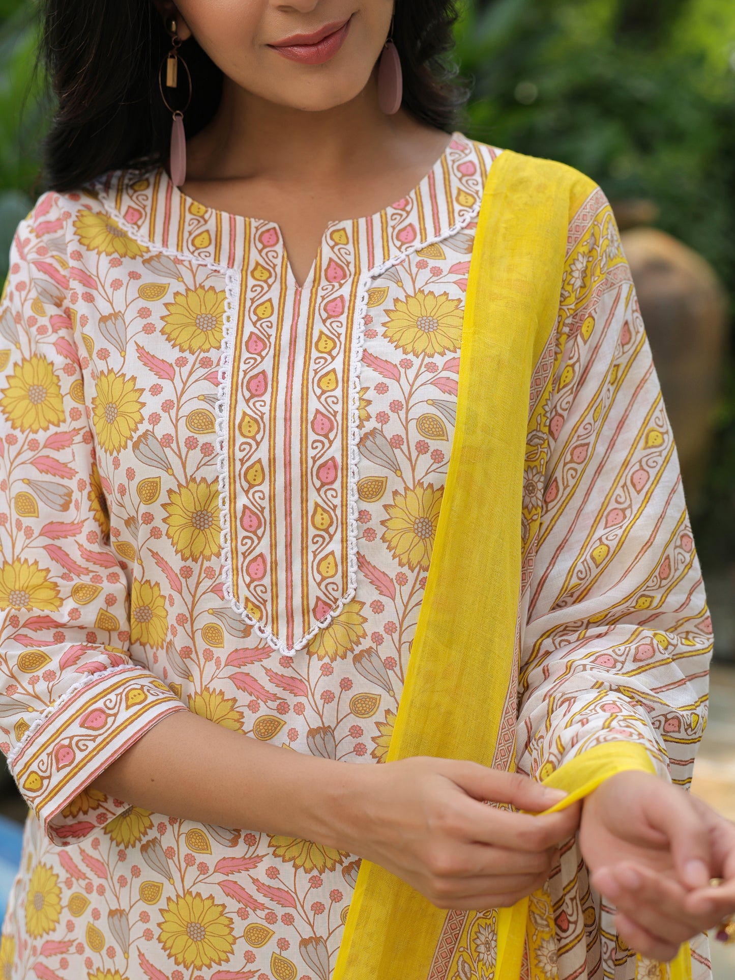 Soft Cotton Floral Straight Cream Kurta