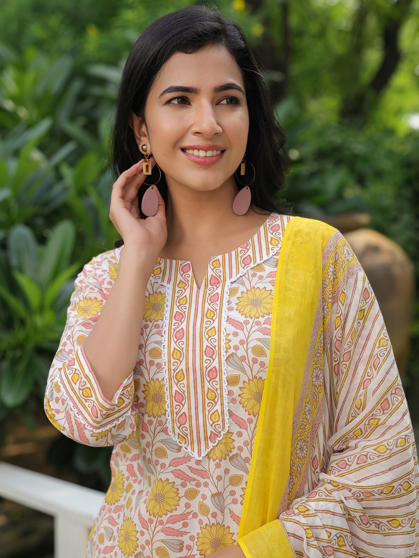 Soft Cotton Floral Straight Cream Kurta