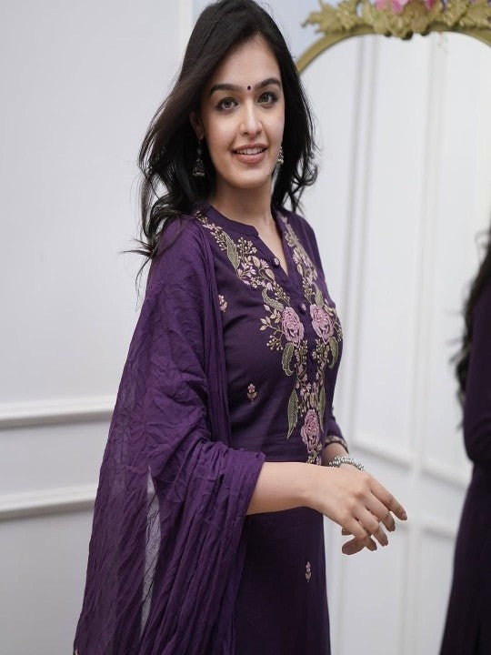 ASCIIBLUES Women Ethnic Motifs Embroidered Regular Kurta with Trousers & With Dupatta