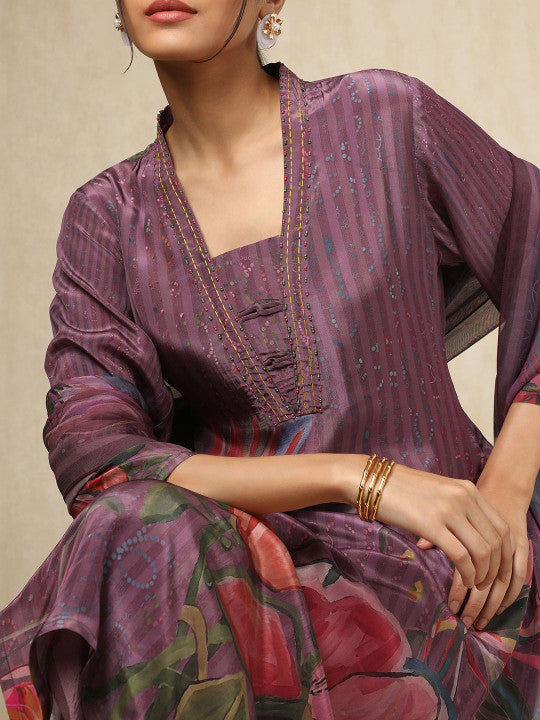 Floral Printed Square Neck Beads and Stones Silk Crepe Kurta With Trousers & Dupatta