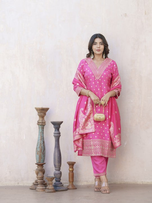 House of Pataudi Floral Embroidered V-Neck Straight Kurta