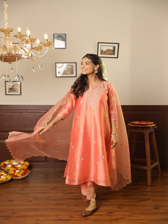 ASRUMO Women Ethnic Motifs Embroidered Regular Thread Work Chanderi Silk Kurta