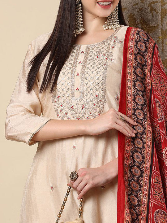 FASHOR Women Ethnic Motifs Embroidered Thread Work Kurta Sets