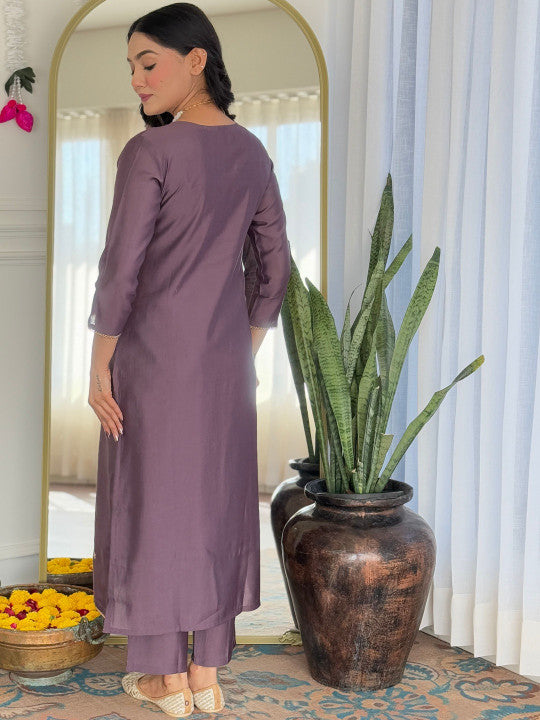 CaniBani Women Floral Embroidered Regular Thread Work Kurta with Trousers & With Dupatta