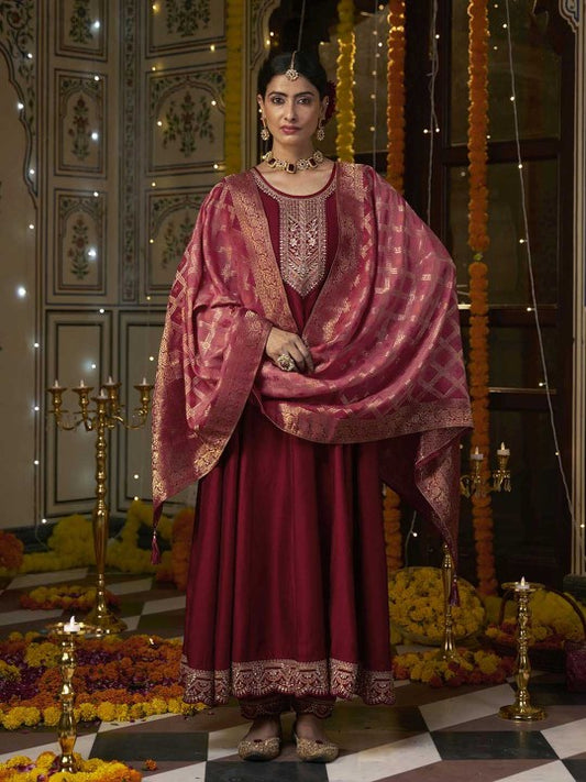 Floral Yoke Design Pleated Sequinned A-Line Kurta