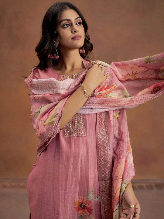 Jaipur Kurti Ethnic Motifs Embroidered Sequinned Straight Kurta With Trousers & Dupatta