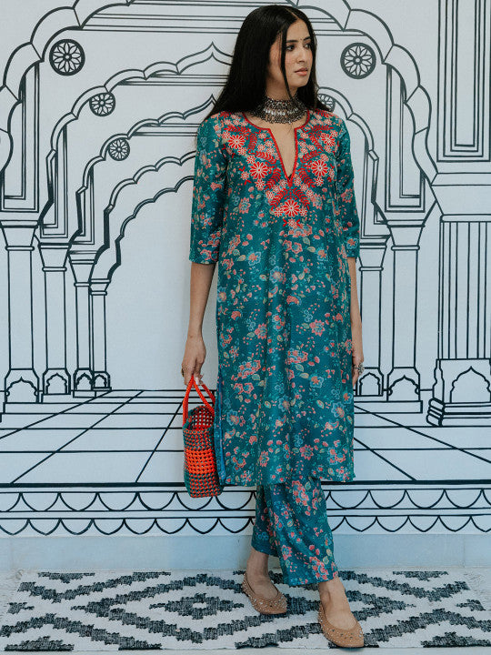 GulaboJaipur Floral Printed V-Neck Thread Work Straight Kurta with Trousers