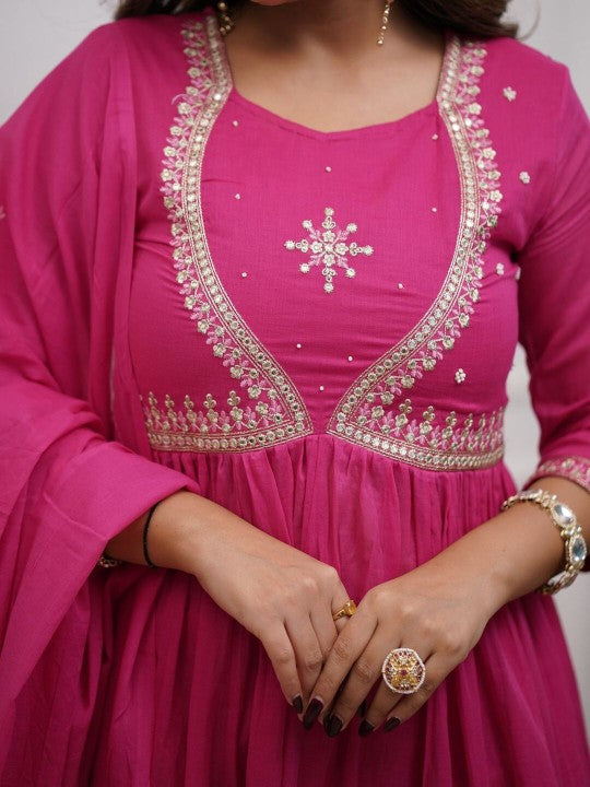 Floral Yoke Design Empire Sequinned Pure Cotton Kurta With Trousers & Dupatta