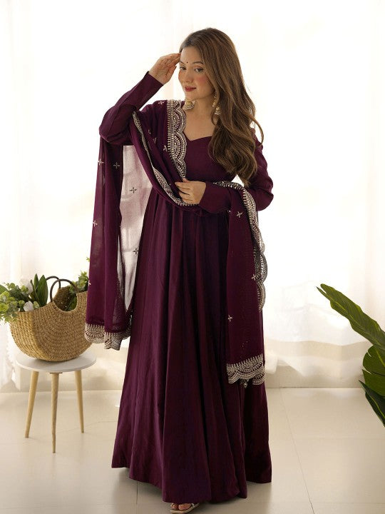 VAAZI CREATOR Chanderi Silk Sweetheart Neck Anarkali Kurta