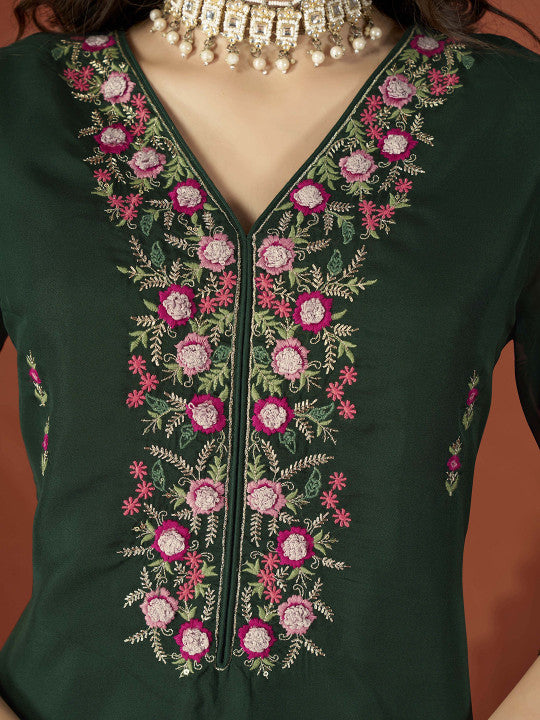 Anouk Women Floral Embroidered Regular Thread Work Kurta with Trousers & Dupatta