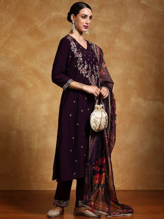House of Pataudi Women Embroidered Straight Kurta