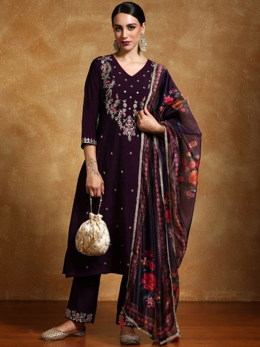 House of Pataudi Women Embroidered Straight Kurta