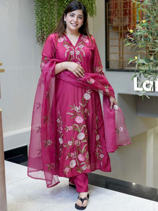 CaniBani Women Ethnic Motifs Embroidered Regular Kurta with Trousers & With Dupatta