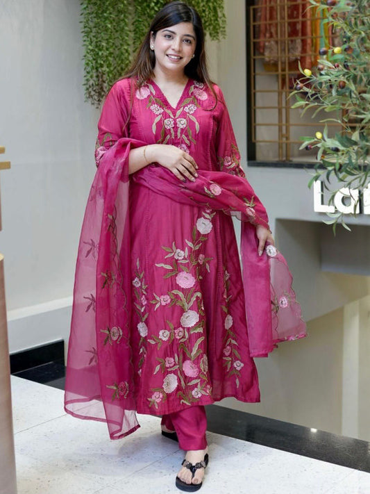 CaniBani Women Ethnic Motifs Embroidered Regular Kurta with Trousers & With Dupatta