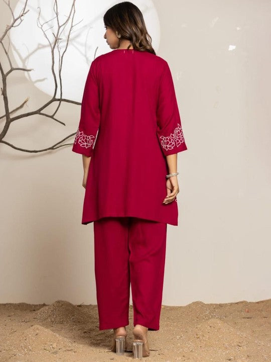 Advya Floral Embroidered Notch Neck Tunic & Trouser