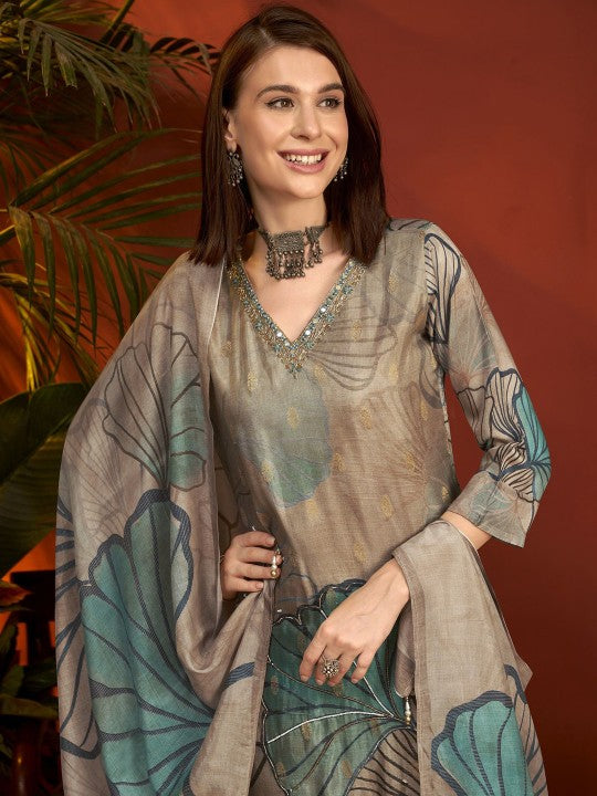 Anouk Floral Embroidered Zardozi Pure Silk Straight Kurta