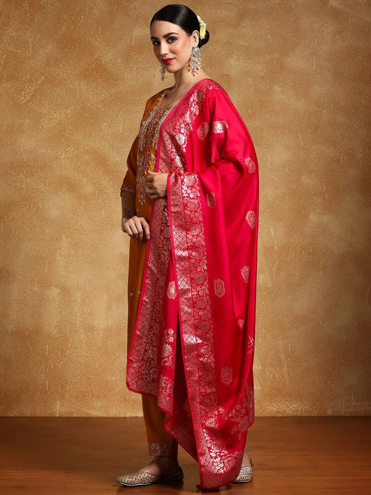 House of Pataudi Floral Embroidered Zari Work Straight Kurta