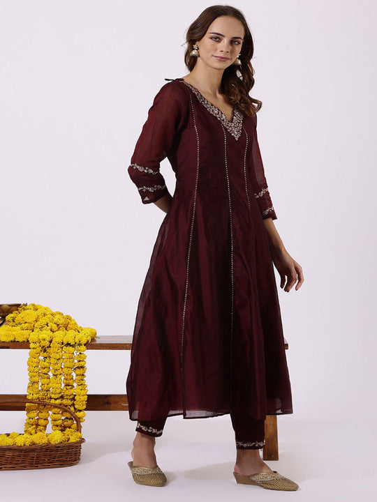 W Floral Embroidered Zari Panelled V-Neck A-line Kurta With Trouser And Dupatta