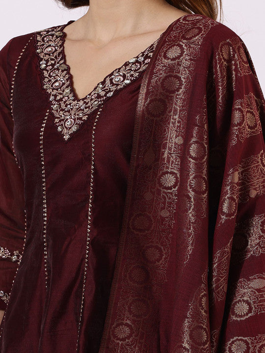 W Floral Embroidered Zari Panelled V-Neck A-line Kurta With Trouser And Dupatta