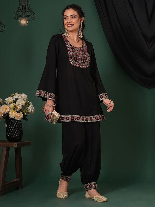 Globus Embroidered Yoke Bell Sleeves Tunic & Afghani Pants Fusion Co-Ord Set