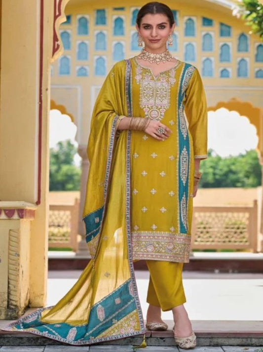 Bel a Vous Ethnic Motifs Embroidered Notch Neck Pure Silk Kurta