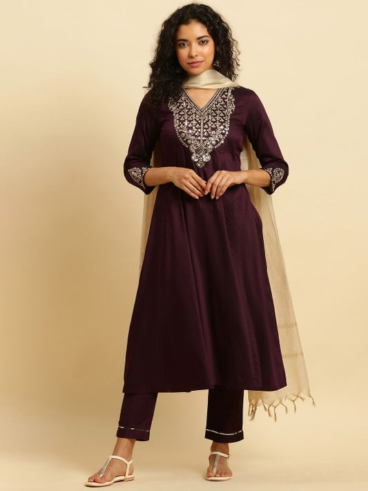 W Women Ethnic Motifs Embroidered Regular Thread Work Kurta with Trousers & With Dupatta