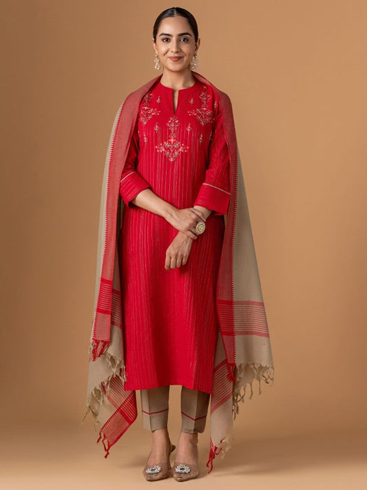 WOMEN PLUS Floral Embroidered Thread Work Pure Cotton Kurta With Trousers & Dupatta