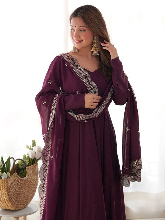 VAAZI CREATOR Chanderi Silk Sweetheart Neck Anarkali Kurta