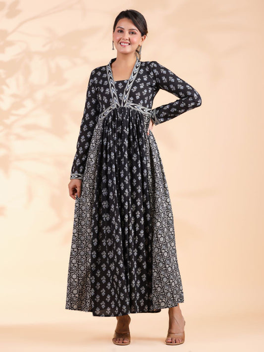 Vbuyz Women Floral Printed Fit & Flare Maxi Ethnic Dresses