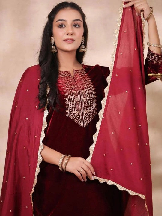 Trendmalls Floral Yoke Design Sequinned Velvet Kurta