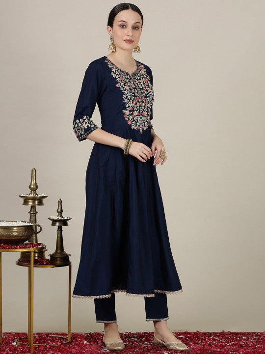 AURELIA Women Floral Embroidered Regular Kurta with Trousers & With Dupatta